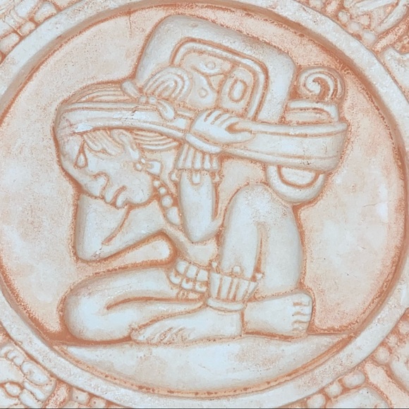 EUC Vintage 90’s Plaster Mayan Calendar Wheel Souvenir from Cancun, Mexico - Picture 2 of 14